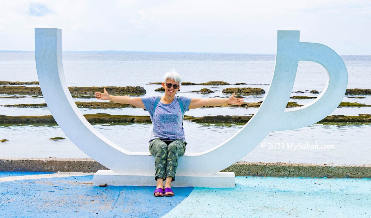 Tea cup structure at Bak Bak Beach (Pantai Bak Bak)