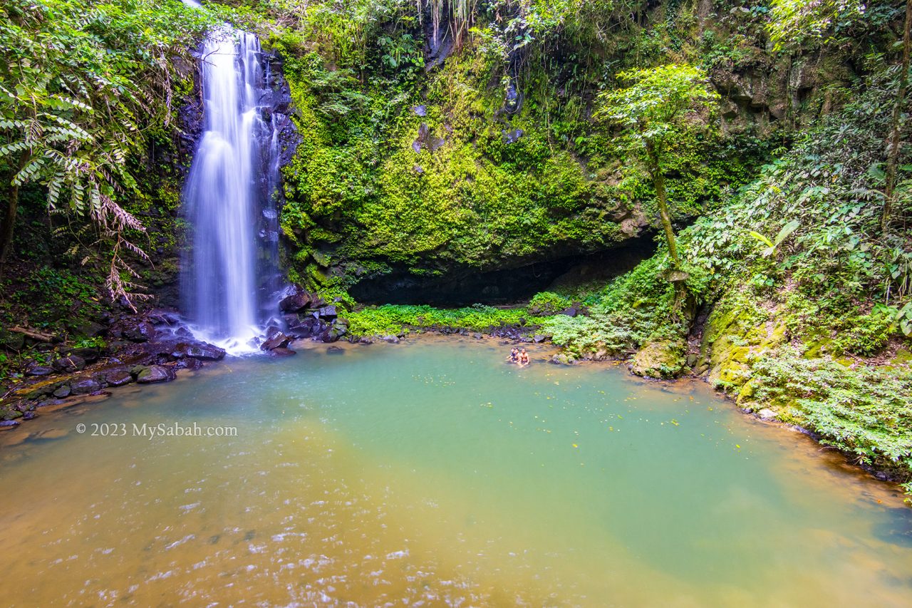 The 75-feet Majesty Waterfall in Cocoa Culture Spring