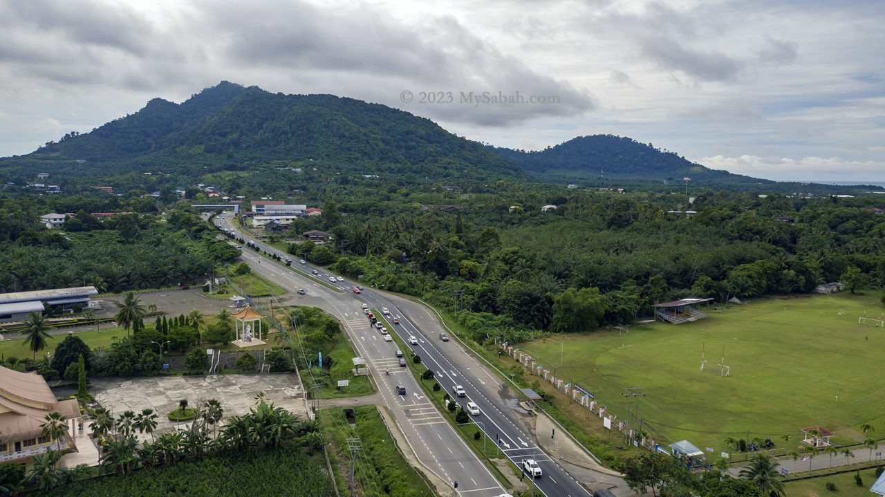 View of Tinagat Forest Reserve from the Jalan Apas Road near to Tawau town