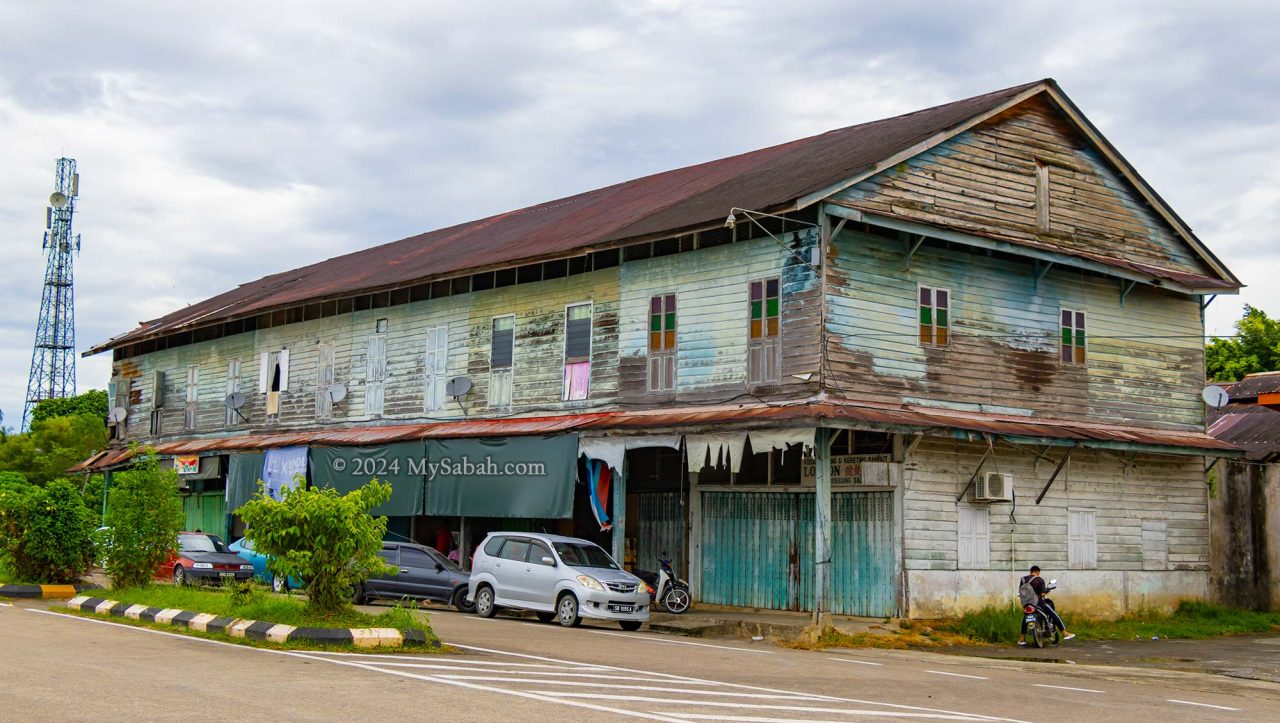 Post-WWII shophouse built in the early 1950s in Membakut