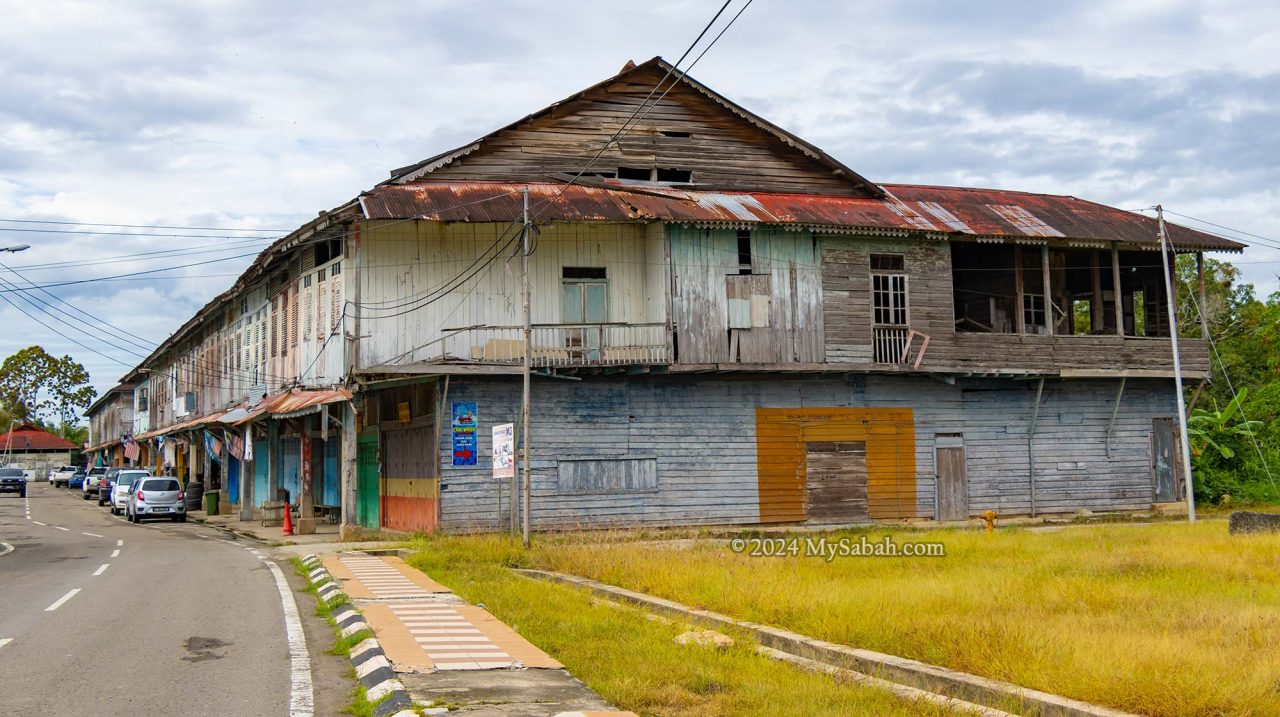 One of the pre-war shophouses in Membakut old township