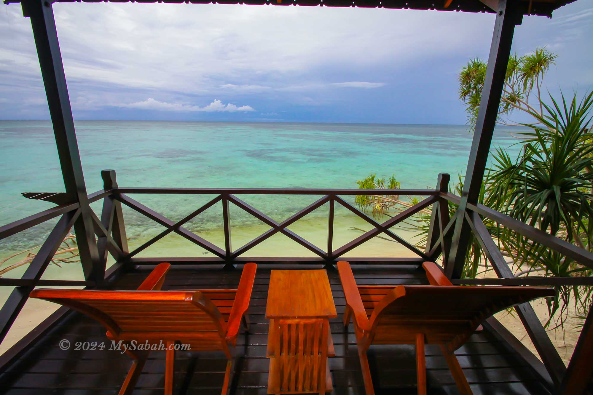 Balcony with sea view