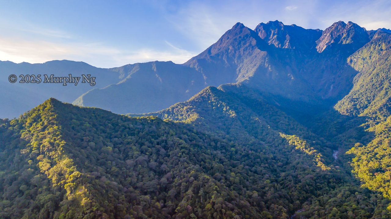 Mountain range of Mount Sayap