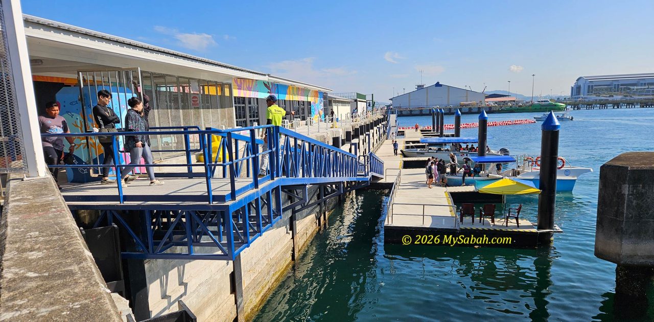Tourists boarding at Jesselton Point Ferry Terminal (South Jetty)