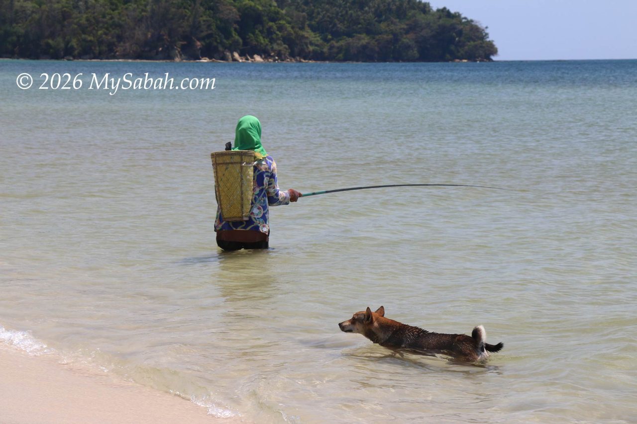 Villager fishing at the Kalampunian Beach